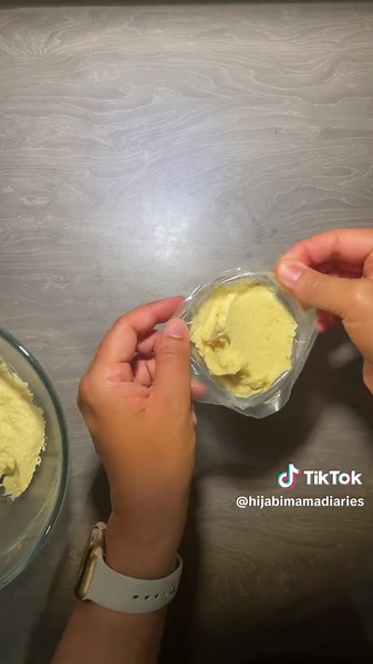 Coconut & Vanilla Viennese Biscuits Recipe