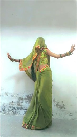 makhna 😘#hello #friends #viral #dance #song