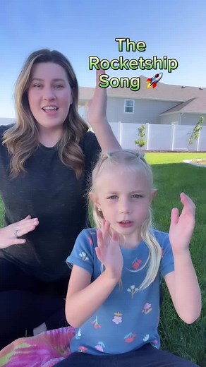 Save this song for later! 🚀 This Rocketship song is an immediate favorite! It’s upbeat, super fun, and kids LOVE when you blast them off into space! This finger play song is great for fine motor skills, learning how to count down from 5, and can help you create FUN memories with your Littles 💕 This song will be on repeat all week at our house! Try it out with your Littles and let us know if they love it! ✨ #musicforlittles #musicathome #circletime #circletimesongs #preschool #preschooler #pres