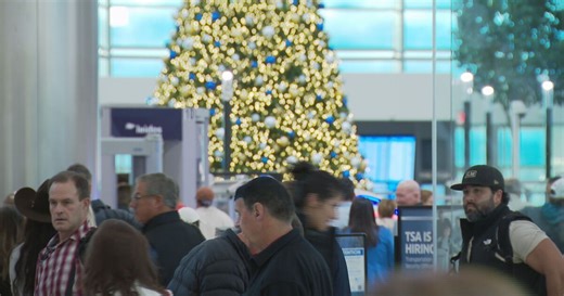What days and times will BNA be busiest this holiday season?