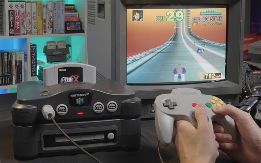 罕见老物：绝无仅有的任天堂64磁盘系统（N64 DD）！猜猜它现在值多少钱？