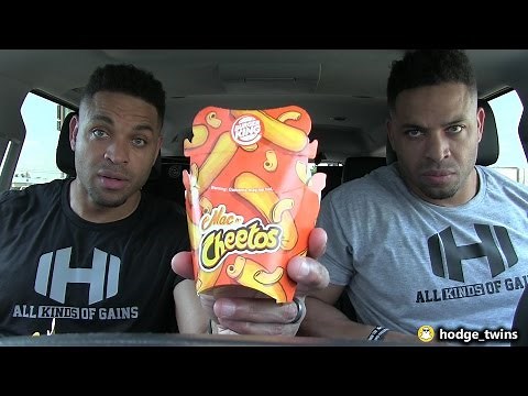 Eating Burger King's Mac n' Cheetos | Food Review | @hodgetwins