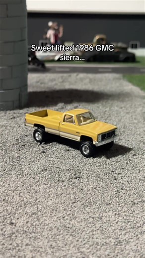 Another great truck to go with your woodsy camping vibe in your display! Get yours now from Karson diecast. #fyp #164scalemodels #modeltrucks #gmcsierra #1986gmc