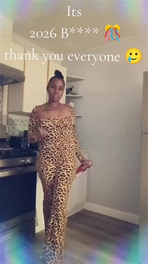 fancyfiguress (@yourscreensaver2)’s videos with original sound - fancyfiguress