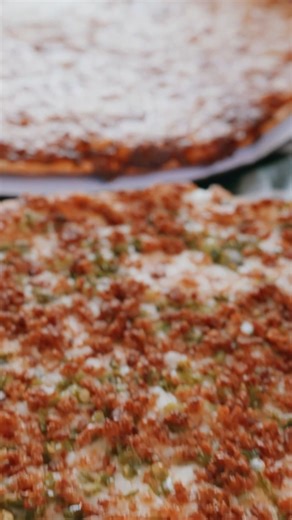 Who's getting excited for the Packers game Sunday?! Let us know what you're doing for the game! | Brew Pub Pizza