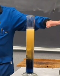 The color just keeps changing in cycles forever 🤯🧪 | UNILAD Tech