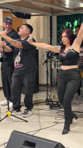 Bailalooooo💃😜 #cumbia #show
