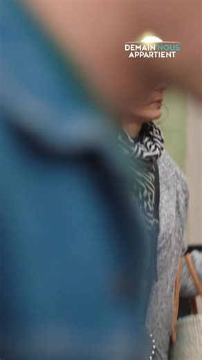 418K views · 8.5K reactions | Martin & Raphaëlle… demain, ils se disent OUI  Ils ont traversé le pire, aimé le meilleur et maintenant, leur grand jour arrive  RDV demain, 19h10 pour VIVRE leur mariage ! ✨  Et pour les plus impatients… le making-of exclusif est dispo sur @TF1+ ! @jennylauret @franckmonsigny | Demain Nous Appartient | Facebook