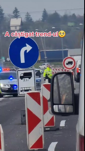 Understanding Roadblock Signs and Traffic Safety