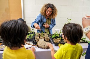 'Reading is empowering': How Mendez Middle School's Love Hub promotes literacy, learning