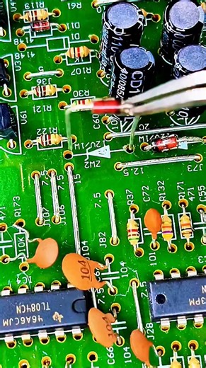 Giyan Circuit on Instagram: "Make sure it matches the Zener diode symbolprinted on the PCB!✅ #ZenerDiode #PCBComponents #ElectronicsRepar #DiodeSymbol #SchematicMatch"