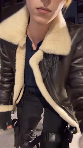 when the residents r evil nya #residentevil #residentevil4 #halloween #cosplay Ada: @pearllhime Ashley: @celebi.cos | Gale Fassbender