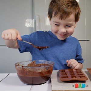 A beautiful raw chocolate made by Alex with love! This really simple recipe puts you in control of what chocolate your child tries. You can go all organic on it if you want. You can add anything you like to it: raisins, seeds, nuts... you name it! Whatever ingredients you choose, you will definitely taste the difference comparing to store-bought chocolate. Ingredients: - 1 cup of Coconut Oil (or Raw Cacao Butter) - 1 cup of Raw Cacao Powder - 1/2 cup of Maple Syrup - Pinch of Vanilla Powder - Pi