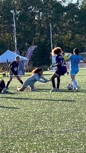 Soccer my life ⚽️ #soccerlife #soccergirl #goalkeepersaves #soccer #futbol #goalkeeper #goalkeeper