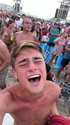 Transformação de Cabelo: Cor de Ouro em Alta