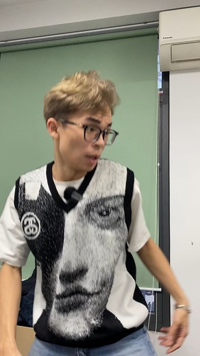 Khai Xuân đầu năm, phúc lộc ngập tràn, Vietnam Custom Leather mở hàng đón khách từ ngày 17/2 tức 8/1 âm lịch với những ưu đãi và trò chơi vô cùng hấp dẫn. Đừng bỏ lỡ. #sale #tbt #Leather_Jackets #leatherjacket #Vienamcustomleather #classicmenswear #leatherhandmade #boots #giveaway | Vietnam Custom Leather