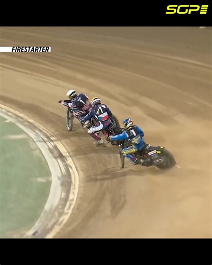 Engine failure on the start line 💥 We go from 4 riders to three Heat 16 of Semi-Final 1 in the Speedway World Cup ⚔️ #FIMSpeedwayGP | #SWC 🏆 | FIM Speedway Grand Prix