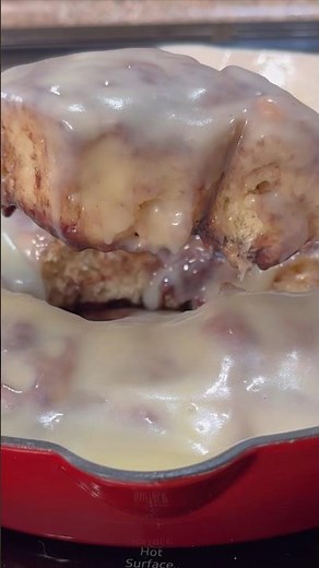 Blackberry Cinnamon Rolls! #cooking #southern #breakfast #dessert #recipe #cinnamoroll #fyp