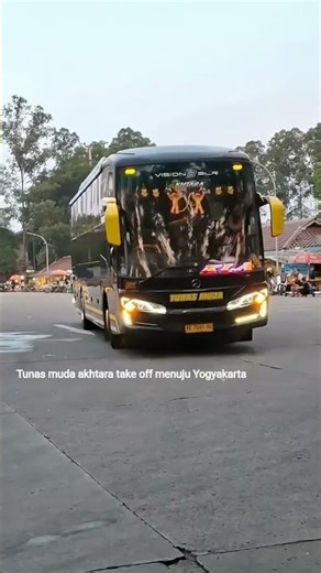 Jakarta - Klaten - Jogja full rebahan via #toltransjawa #tunasmuda #sleeperclass