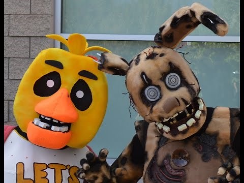 Springtrap goes to a Convention!