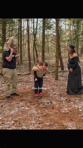 I can not wait to meet our newest baby 🥹🩷 #35weeks #pregnant #maternityphotoshoot #family #momtok