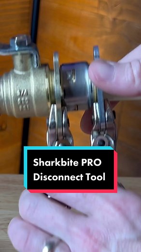 Sharkbite Pro Disconnect Tool 🦈 #AD Made in the USA @SharkBite Plumbing ‘s pro fitting removal tool is one of the easiest and most convenient ways to remove a SharkBite push-to-connect fitting. Fits sizes all from 3/8 inch all the way to 1 inch. Here’s a closer look at the tool. Let me know what you think in the comments @rwc_global #Sponsored #SharkbitePartner #plumbing #plumber #fyp