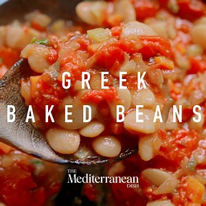Comforting and buttery Greek baked beans make a satisfying vegetarian dinner any night of the week! https://www.themediterraneandish.com/gigantes-plaki-greek-giant-beans/ | The Mediterranean Dish