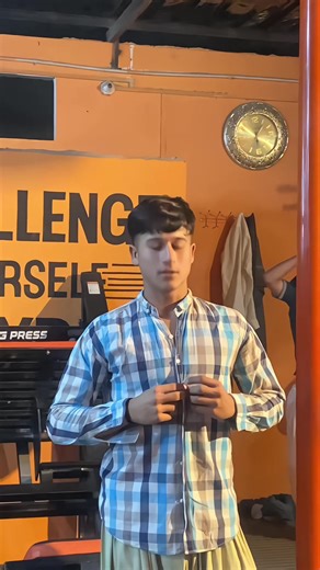 Engaging with Friends: A Gym Lover's Journey