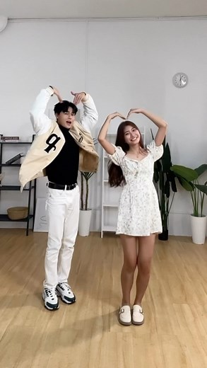 小吴xiaowuuu | 心动总是在一瞬间💖💕 听说很多人期待《对你有感觉》里我和 @jia_songggggggggg 的互动！🤩 那大家就期待第五集吧！✨✨ @goxuan #goxuan #goxuangofun #对你有感觉 #crushonyou #一瞬间 #一瞬间challenge... | Instagram