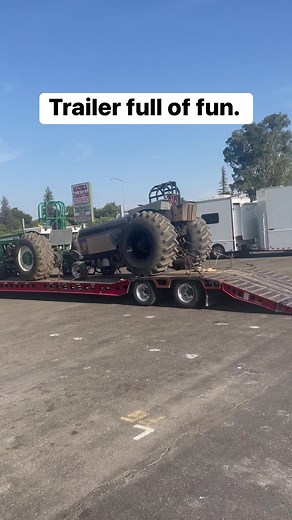 Trailer full of fun in Madera California | Farm Stock Tractor Pullers
