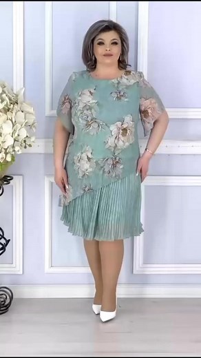 3.8K views · 13 reactions | Suknelės!!! Puikus modelis,viską paslepiantis. Ilgis-100 cm.,po 1 cm.ilgėja,priklausomai nuo dydžio. 52-110 krūtinė ir klubai 54-114 krūtinė ir klubai 56-118 krūtinė ir klubai 58-124 krūtinė ir klubai Siunčiu.Mus rasite adresu:Šiauliai, PV VYŠNIA,Lyros 5a Antras aukštas- OLIVIA | Suknelių skrynia | Facebook