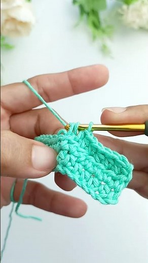 the half double crochet stitch for beginners #crochettutorial #crocheting