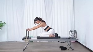 Pilates Reformer Machine, Foldable Pilates Equipment for Home Use and Gym Workout, Adjustable Resistance, 330 lbs Weight Capacity, for Advanced and Beginners Users