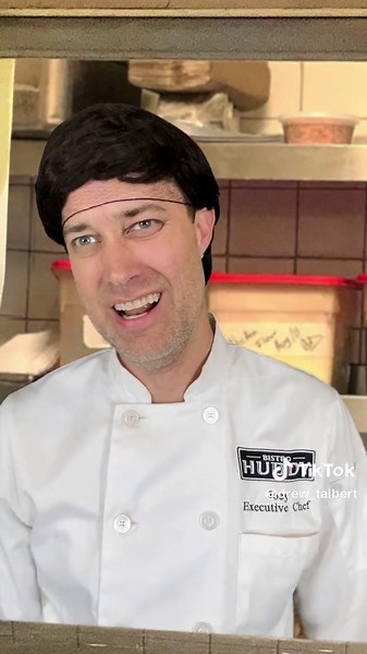 Ruby with the life hack (co-write w/ @andrea.kelley, idea submitted by @rorochalle) #bistrohuddy #cheflife #linecook #restaurantlife #lifehack #femalechef