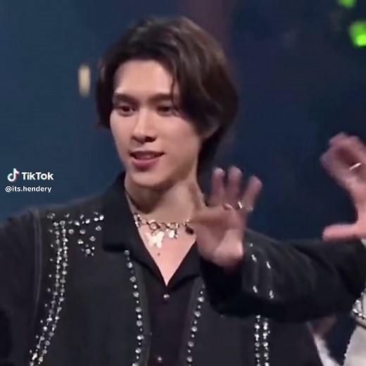 Hendery: The Smiling Star of WayV