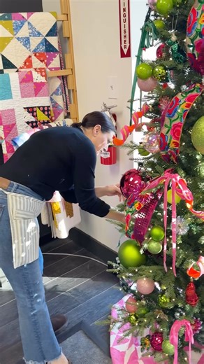 Modern Quilting | TX Fabric Shop | JUKI | Texas Quilt Shop on Instagram: "We’re the perfect place to shop for gifts for the sewists and quilters in your life…or just for yourself! Stop by our store or visit or website and shop online! Featured items: -Strawberry Med Sewing Box -Anna Maria’s Blueprint Quilting (Book) -Postcard from Paradise (Fabric Bundle) -Hair Clips (we’ve got a bunch of fun ones!) #quiltersofinstagram #quiltinspiration #sewingproject #sewingaddict #christmasgifts #sewingforbeg