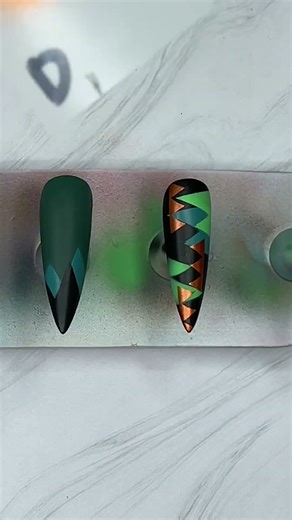 Bronze tips airbrush nails #simplenails #airbrushnails #nailart #naildesign #nailartinspo