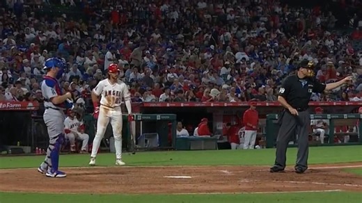 Teodosio recibe bola por violación del reloj