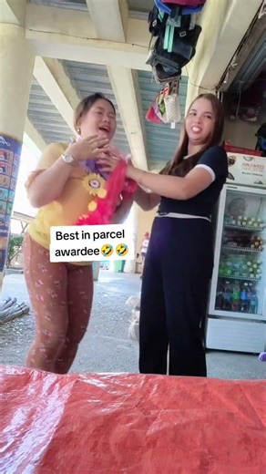 best in parcel 📦😂 #viralvideo #funny #shortsfeed /RobBe CIMAGALA