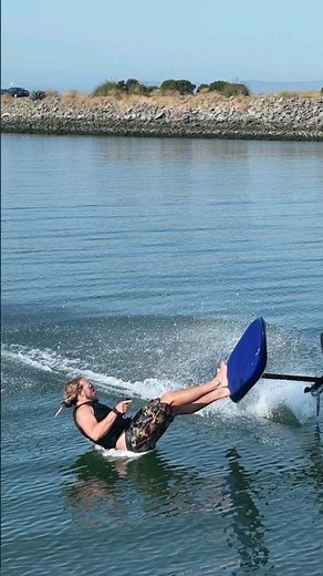 Alex testing out the new Ultra L2. We had some fun. ‪@Fliteboard‬ #efoil #surf #hydrofoil #wipeout