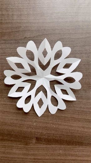 Heart design paper snowflake tutorial/ snowflake art/ easy paper craft idea #trending #viral #shorts