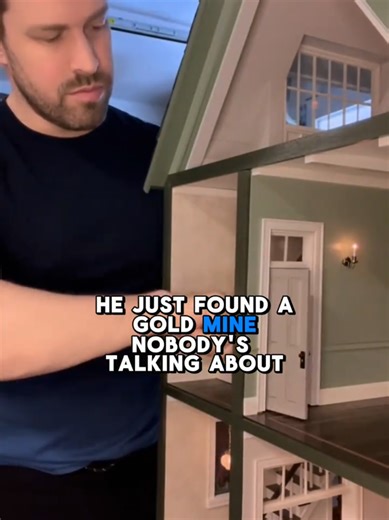 This creator accidentally uncovered a gold-mine niche — miniature building kits for men. The demand is huge, the competition is tiny, and the opportunity is hiding in plain sight. Don’t chase crowded markets… spot the gaps everyone else ignores. 👀🚀 Follow for more business ideas and trend breakdowns. #businessideas #SmallBusiness #entrepreneurtips #sidehustleideas #makemoney