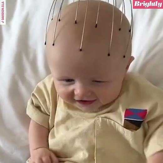 Watch this baby's amazing reaction to a head massager l GMA