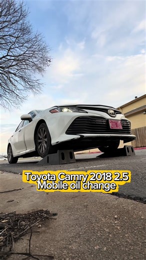 Toyota Camry 2018 2.5 mobile oil change. First customer in 2026!!! #mobileoilchange #austin #mobileoilhub #roundrocktexas #cedarparktx