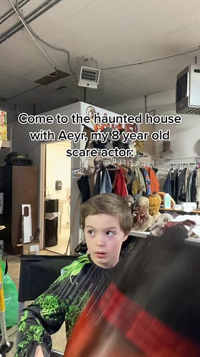 Mini Haunter: Grown Men Crying at Haunted House