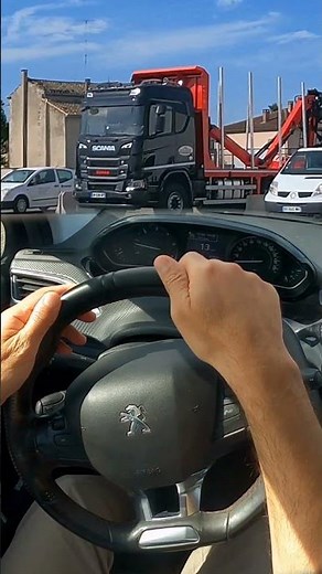 The secret to a steering wheel that returns on its own! 🔄