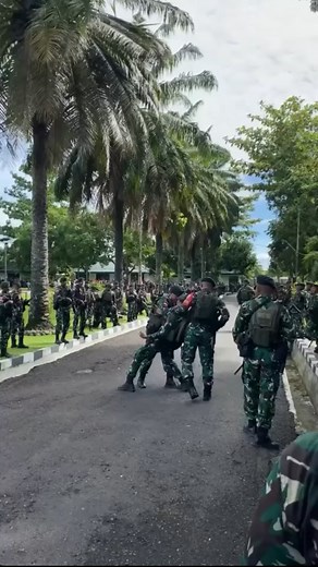 5.9M views · 50K reactions | ⭕️ Alerta están ABRIÉNDOLE PUERTAS AL DIABLO"‼️soldados poseídos por el Anticristo  | Mi Amigo Moshe oficial | Facebook