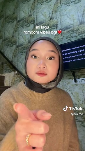 Lagu ini bikin happy & centyl pokoknya