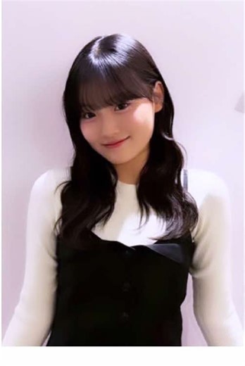 大至急😓😓 色々あって触覚全部切っちゃった笑笑笑笑笑下ろしてるとまだマシなんだけど結んだら本当にやばいの笑笑 もうすぐ学校始まるしどーすればいいのぉぉ😭😭 #大至急#前髪 #中一 #おすすめ #fyp