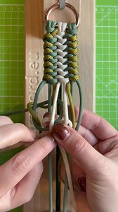 15K views · 259 reactions | Make the Snakes Alive paracord knot! Known as the Mated Snake in the paracord bracelet world, this pattern has been adopted into the collar world under the name 'Snakes Alive'. | Diy Concept | Facebook